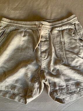 Taylor Stitch 100% hemp fiber Light Khaki Drawstring Flat Front Shorts